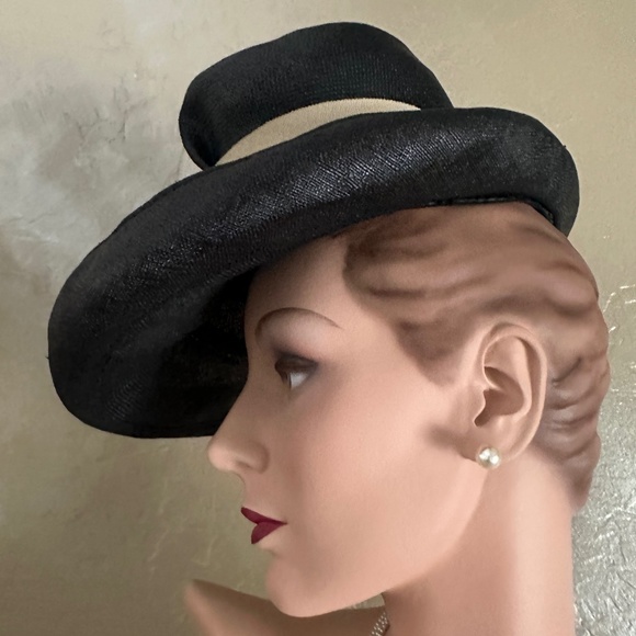SHOWSTOPPER 1930s\' FRENCH NAVY STRAW FEDORA - MULTICOLORED GROSGRAIN BAND main image 9